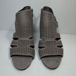Vince Camuto Sandal Womens 9 Heeled Fistin Gray Laser Cut Boho Summer Office